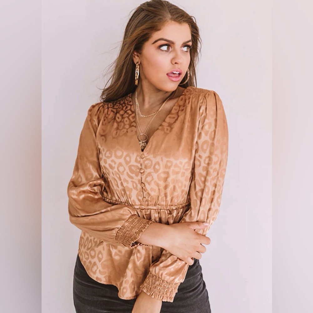 NWT Mittoshop Shimmery Tan Leopard Print Blouse